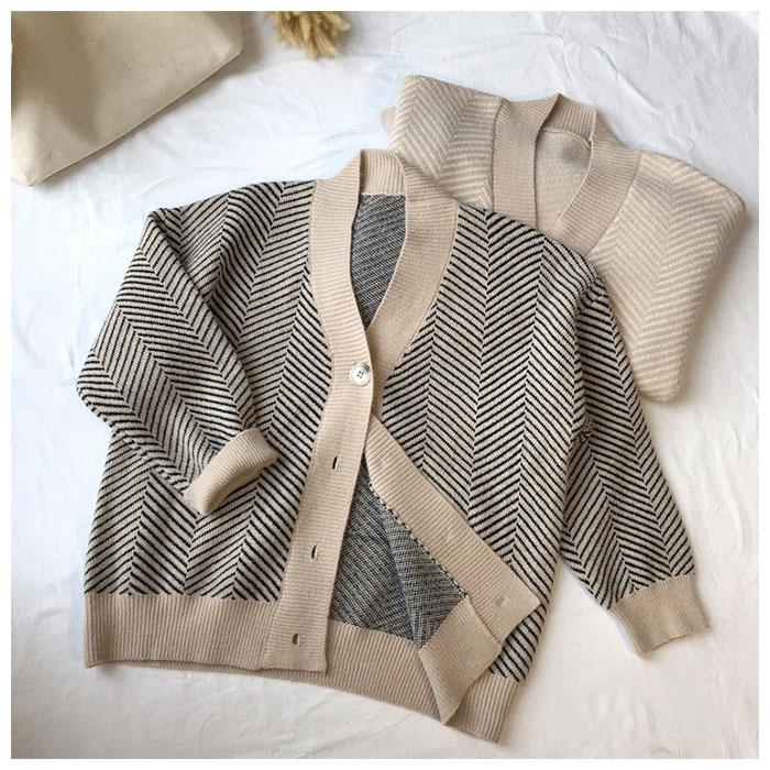 春秋冬　ニットカーディガン　レディース カーディガン ショート丈 厚手 セーター 婦人　ニット コート アウター 羽織り 通勤 お呼ばれ ニットカーディガン レディース 通販 ショート丈 厚手 長袖 ゆったり V
