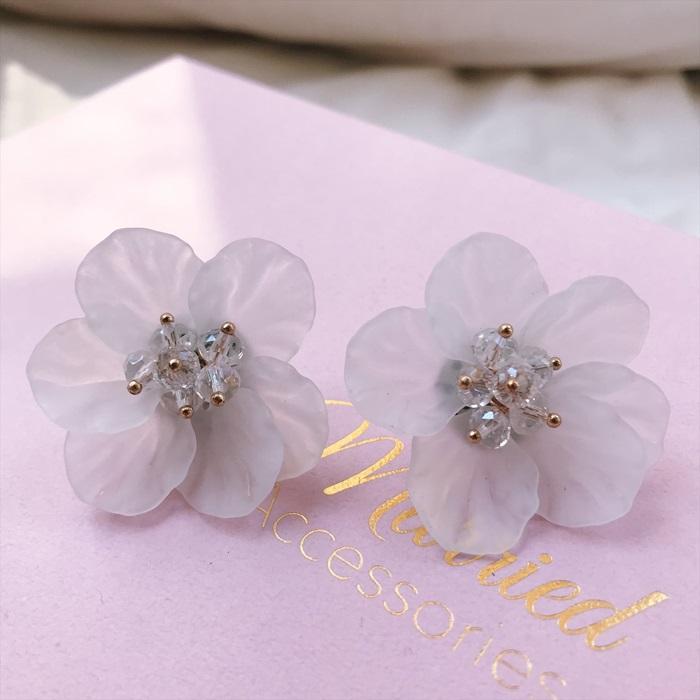 ブライダル イヤリング 花 通販 ブライダルアクセサリー ウェディングアクセサリー 大ぶり 花モチーフ 花型 揺れない 結婚式 花嫁 新婦 披露宴 ブライダル |  | 06