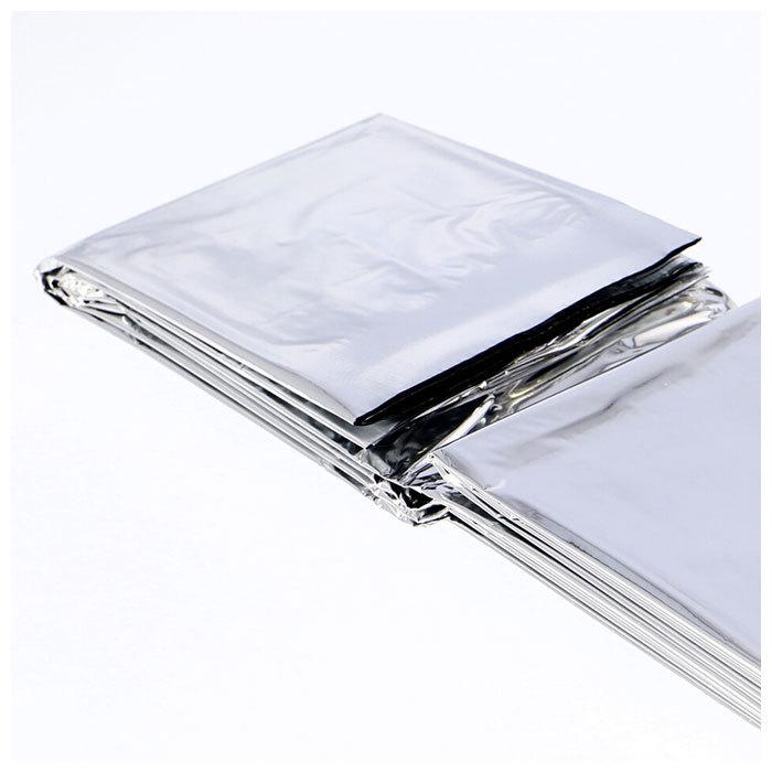 寝袋 コンパクト 通販 携帯 薄い 軽い 軽量 温かい ぽかぽか 持ち運び アルミ 保温 携帯用 緊急時 防災 レジャー 登山 チケット取り 寝袋 | ブランド登録なし | 09