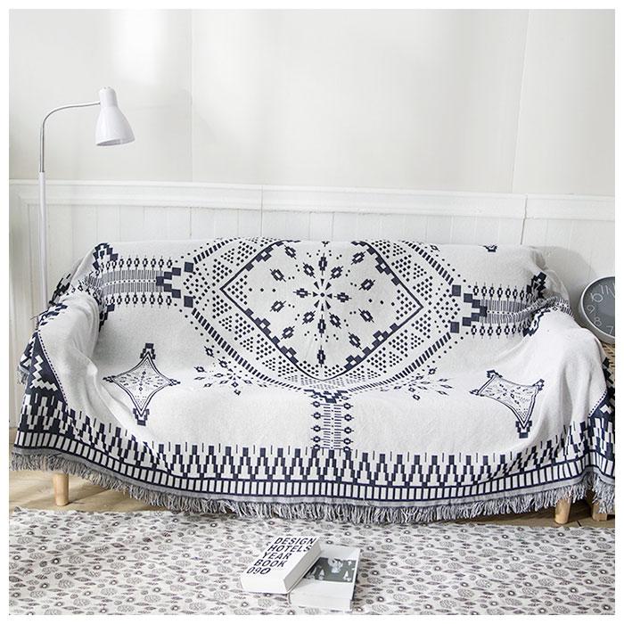 白狼　ホワイトウルフ　マルチカバー　ソファーカバー　ラグ　185x140 白狼 ホワイトウルフ マルチカバー ソファーカバー ラグ 185x140 白狼