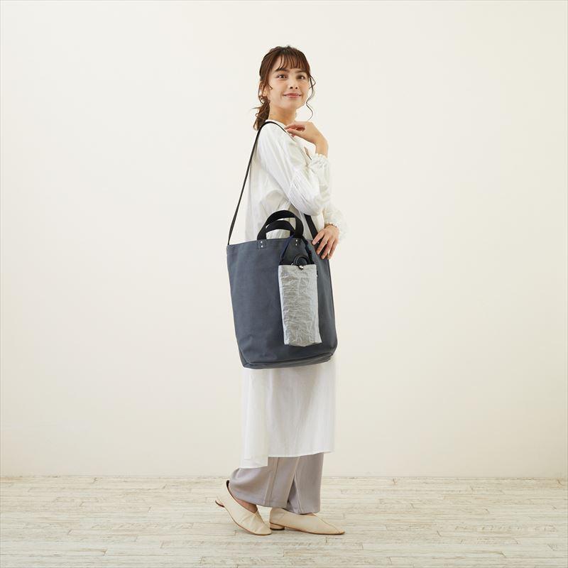 傘ケース おしゃれ 通販 ルートート トートバッグ 傘カバー 折りたたみ傘 折り畳み傘 カラビナ付き 持ち運び レジャーシート素材 傘袋 傘トート Rootote Backyard Family 通販 Paypayモール