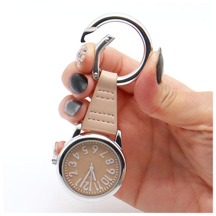 プレジール Plaisir 通販Plaisir プレジール 懐中時計 腕時計 レディース カラビナウォッチ カラビナ ハングウォッチ フックウォッチ 大きめ エンボス 見やすい | mocha | 14