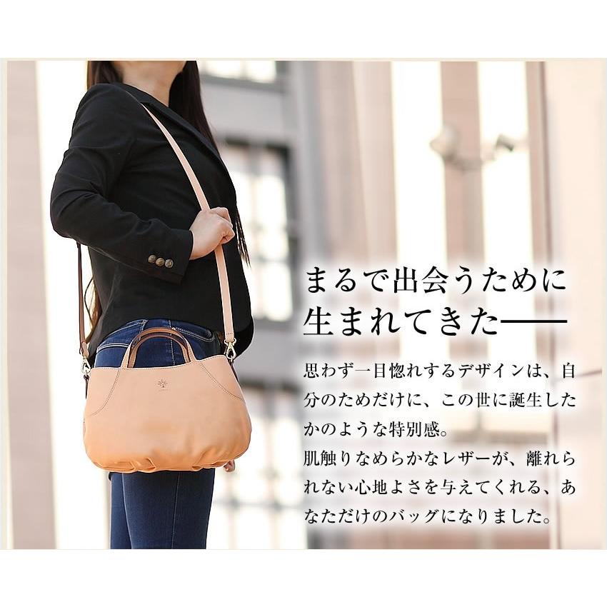 アルベロ　牛革×帆布　ショルダーバッグ　未使用 ALBERO（アルベロ） レディース ショルダーバッグ バッグ 牛革 ヌメ革