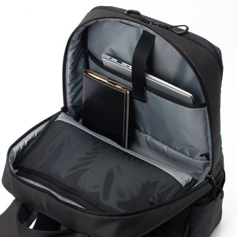 BERMAS（バーマス）Freelancer No.60371：2層デイパック L : bag