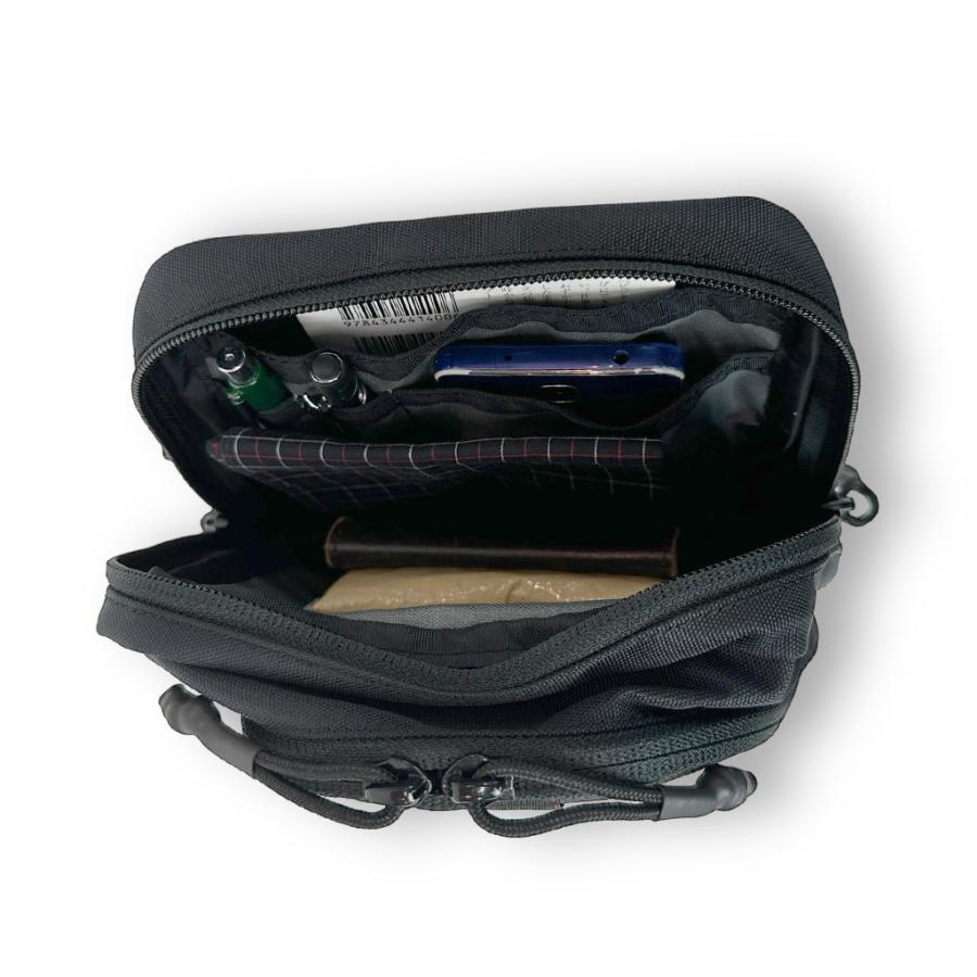 BRIEFING（ブリーフィング） ショルダーバッグ SQ SHOULDER LE