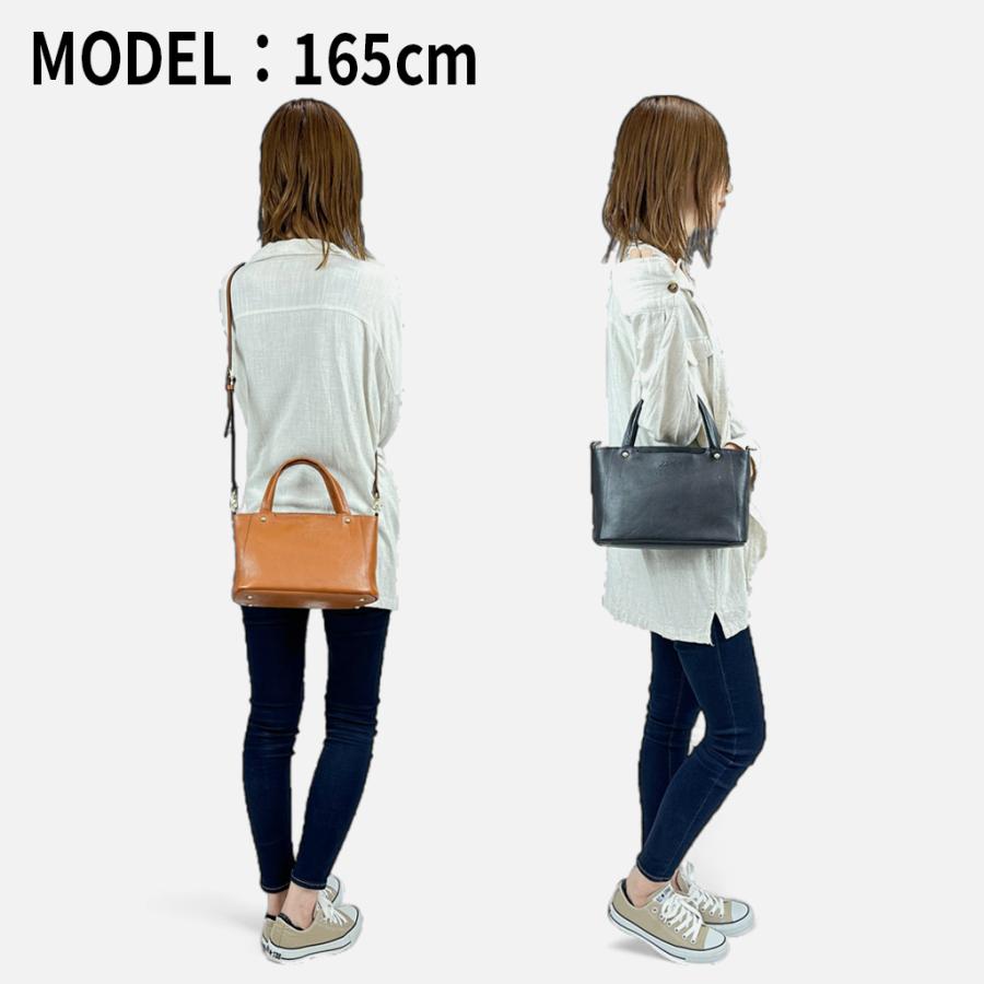 DAKOTA✨キューブ　トートバッグ　オールレザー　型押しロゴ　ジップ収納逆台形 DAKOTA✨キューブ トートバッグ オールレザー 型押しロゴ ジップ