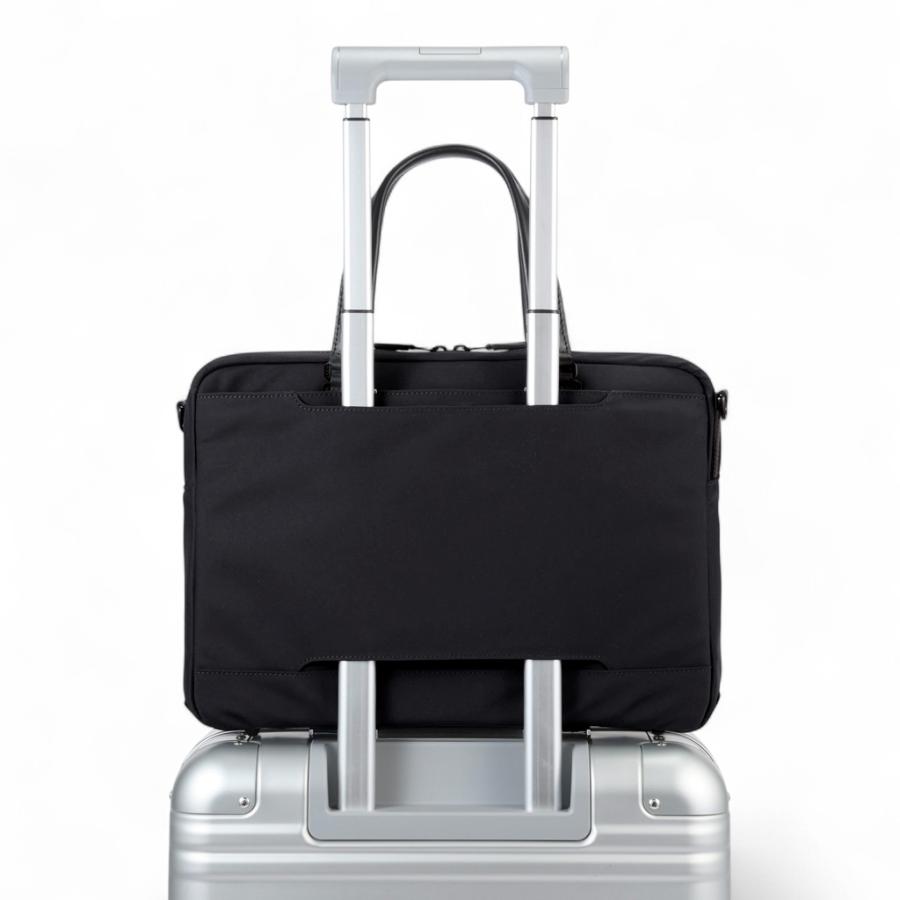 ゼロハリバートン サイファークワイエット ブリーフケースM ZERO HALLIBURTON CIPHER QUIET Mid Brief Case 81351 メンズ 12L A4サイズ 14.0インチPCの画像