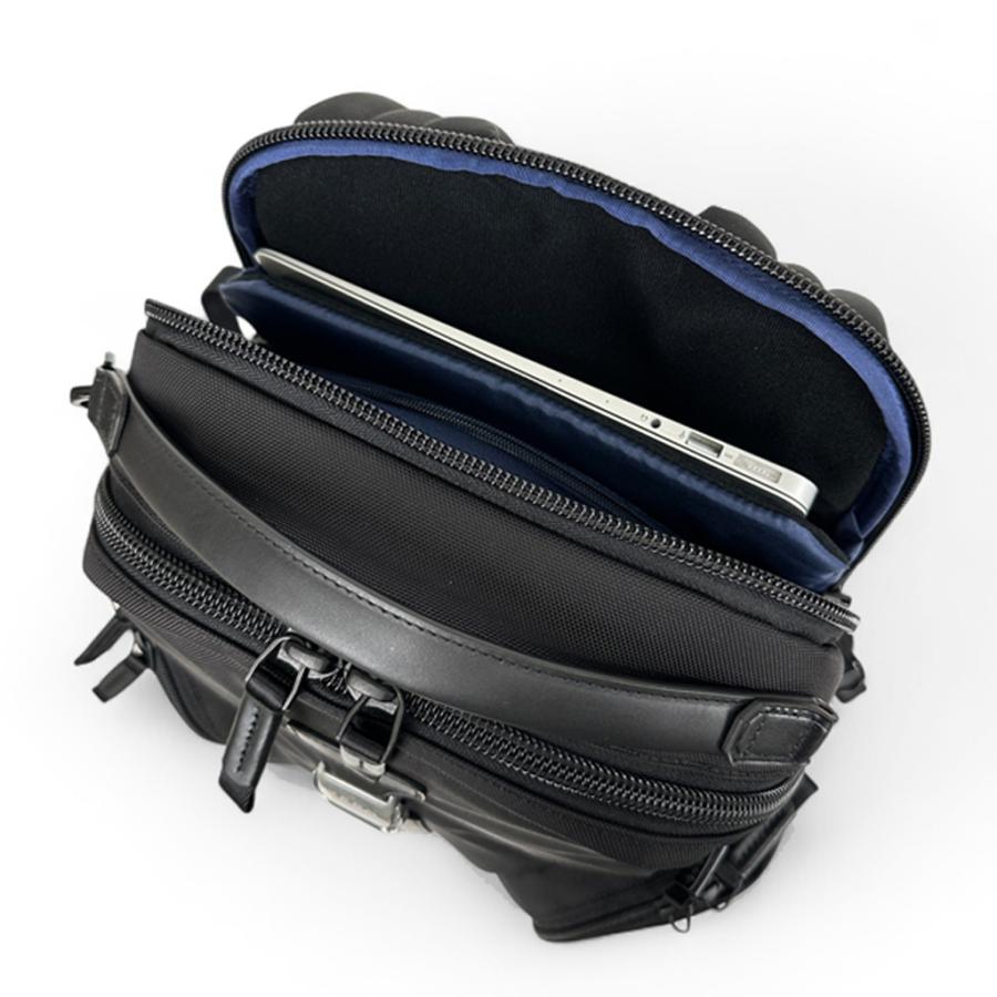 ゼロハリバートン ZLM バックパック ZERO HALLIBURTON ZLM Medium Flap Backpack A4 81516 メンズ リュックサック 18L A4サイズ デイリー 旅行 ギフト ブランドの画像