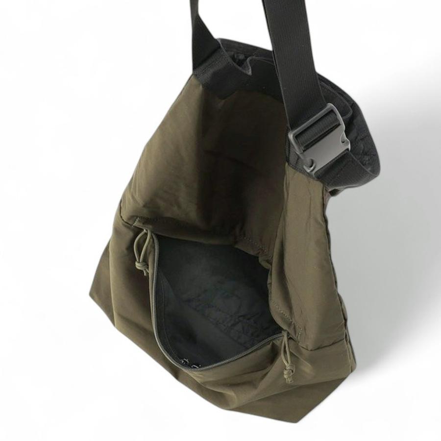 BRIEFING（ブリーフィング） ジャンプ ショルダーバッグ BRIEFING