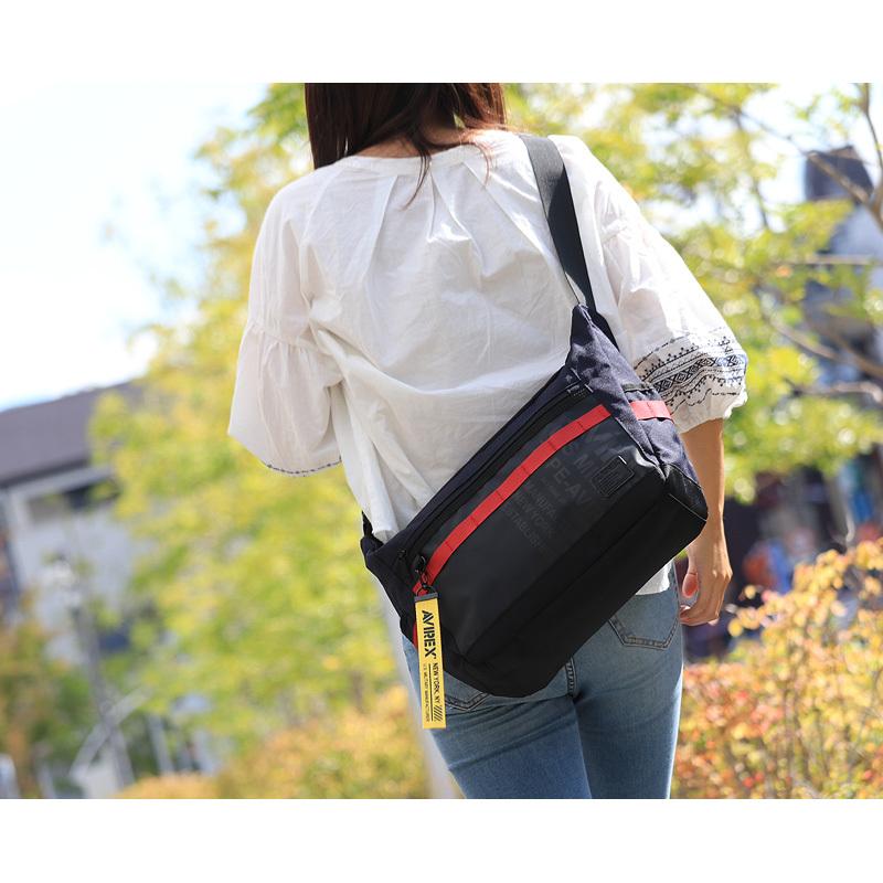 アヴィレックス] ショルダーバッグ AVX602 コン/アカ(68) AVIREX