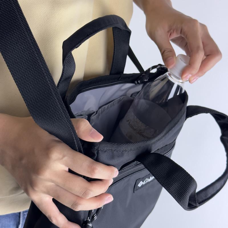 Columbia（コロンビア） ミニショルダーバッグ 斜め掛けバッグ