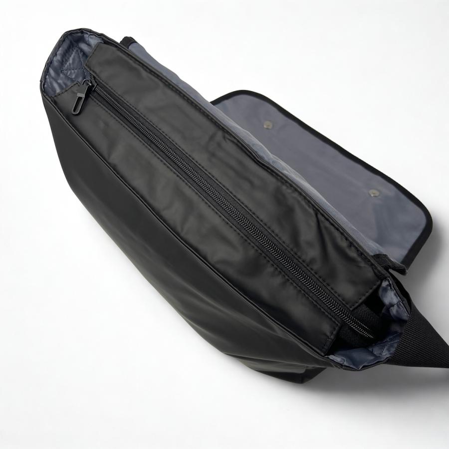 REAL DESIGN フラップショルダーバッグ RDBG-112 A4 軽量 10L