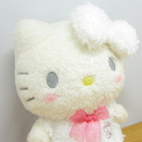 美品　ハローキティ　ぬいぐるみ　ホワイト ハローキティ50周年 ホワイト 白 - メルカリ