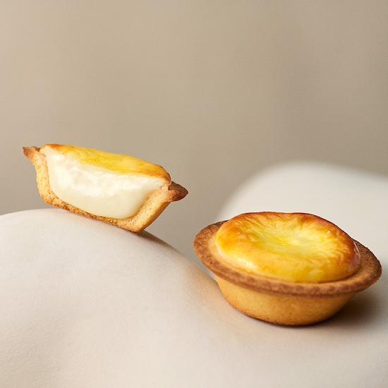 アウトレットスイーツ☆2種のチーズタルト食べ比べセット✨️プレーン&ジャム入り アウトレットスイーツ☆2種のチーズタルト食べ比べセット