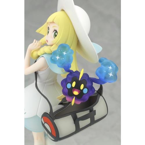 Pokemon ポケモンセンターオリジナル リーリエ & コスモッグ Pokemon ポケモンセンターオリジナル リーリエ & コスモッグ