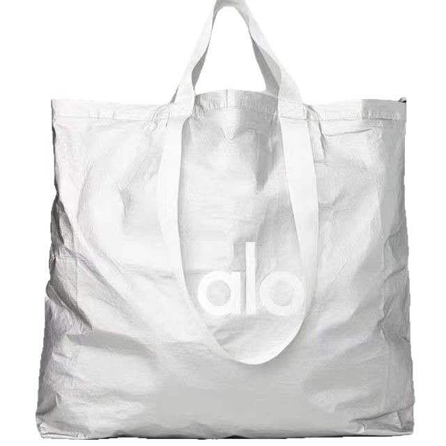Alo Yoga アロヨガ バッグ トート シルバー 銀色 軽い 特大 A4収納可
