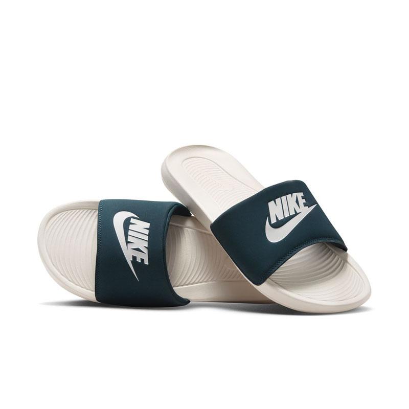 NIKE（ナイキ） サンダル ヴィクトリー ワン スライド アーモニー