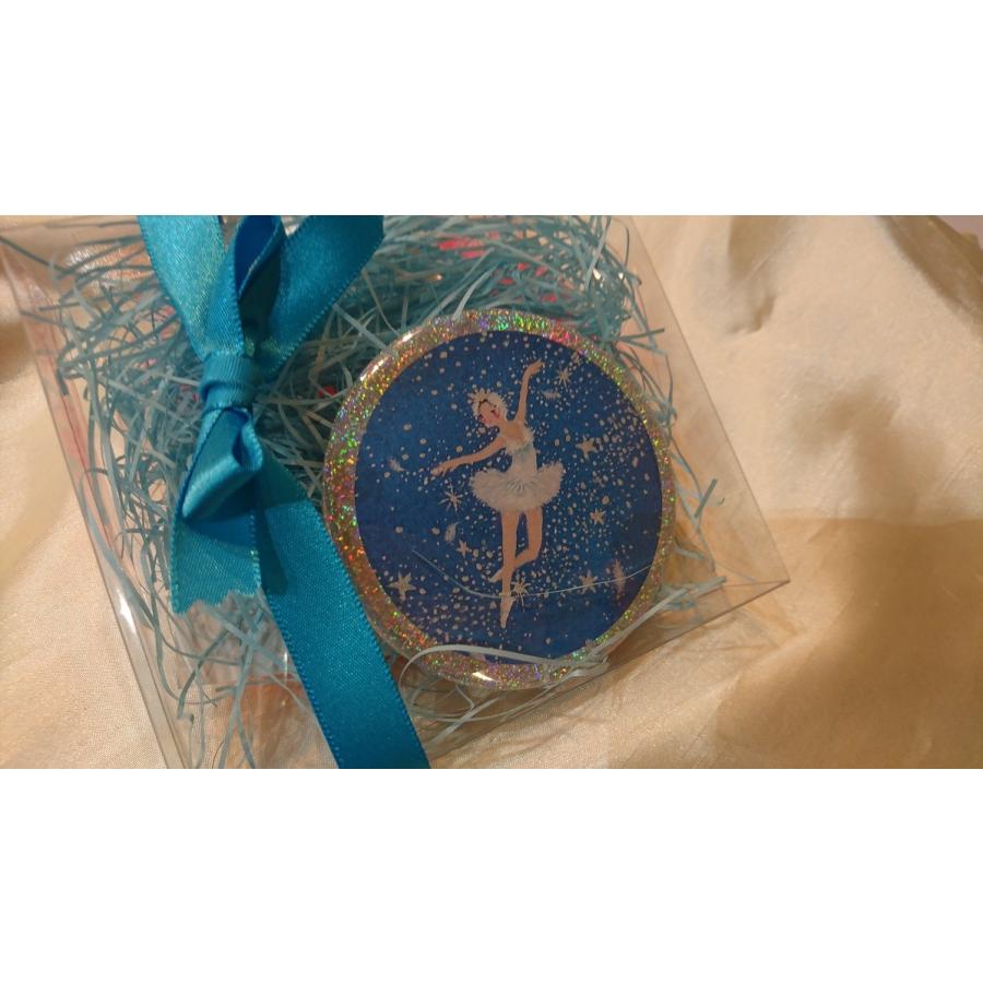 Mayaバレリーナイラスト バレリーナ ミラー 白鳥の湖 ブルーオデット バレエ雑貨 バレエ 鏡 バレリーナ雑貨 カドゥ ドゥ コッペリア 通販 Yahoo ショッピング