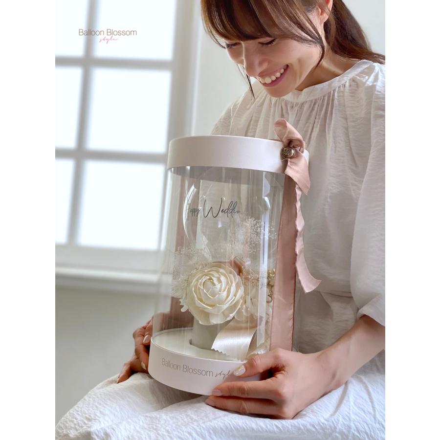 魅せるギフトボックスフラワー Fasciner〈ローズホワイト〉結婚式におしゃれな祝電として☆選べるバルーンの文字 商品番号 a1063の画像