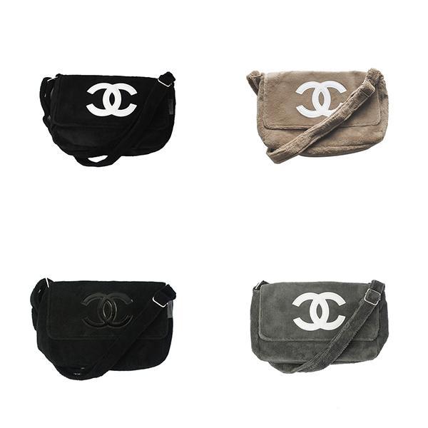 CHANEL 【ノベルティ】 シャネル ポーチ ショルダーバッグ 斜め CHANEL 【ノベルティ】 シャネル ポーチ ショルダーバッグ 斜め