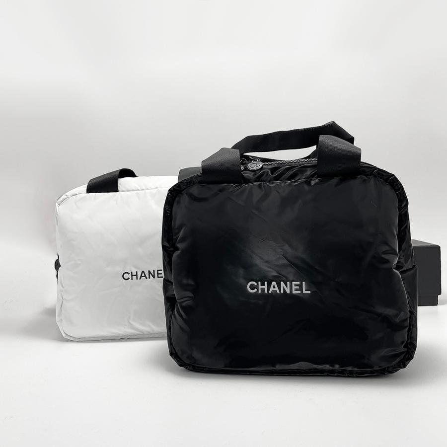CHANEL 【ノベルティ】 シャネル 大きめ ポーチ クラッチバッグ CHANEL 【ノベルティ】 シャネル 大きめ ポーチ クラッチバッグ
