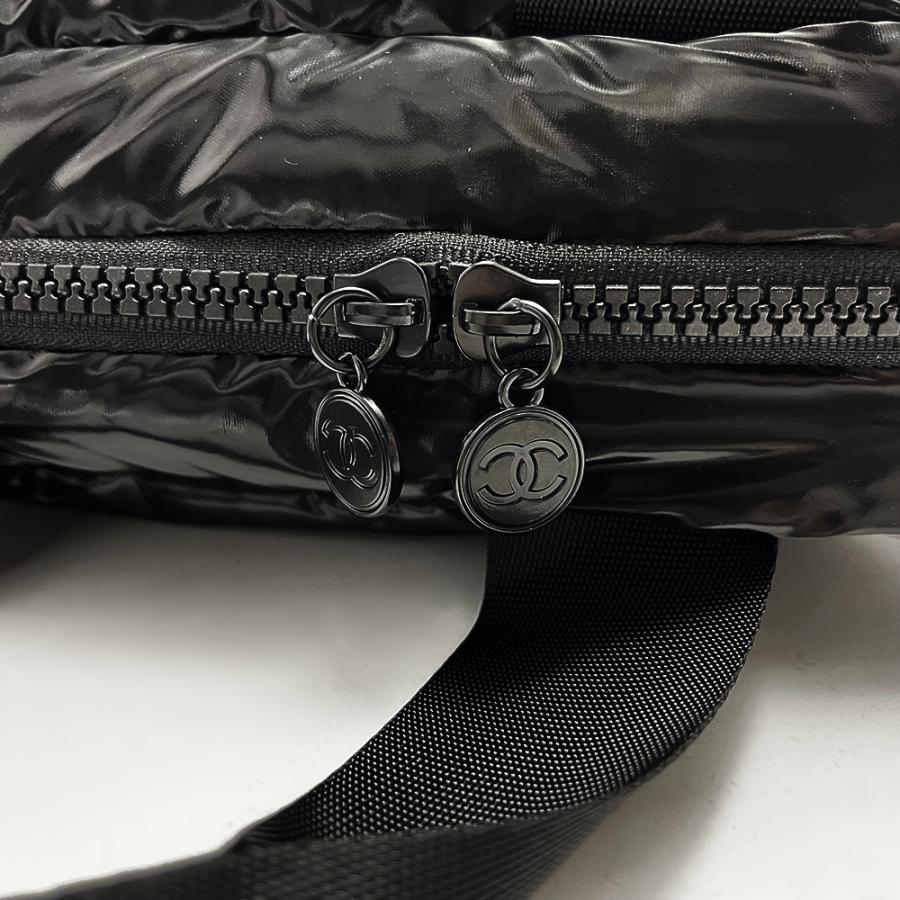 CHANEL 【ノベルティ】 シャネル 大きめ ポーチ クラッチバッグ CHANEL 【ノベルティ】 シャネル 大きめ ポーチ クラッチバッグ
