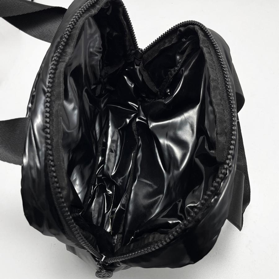 CHANEL 【ノベルティ】 シャネル 大きめ ポーチ クラッチバッグ CHANEL 【ノベルティ】 シャネル 大きめ ポーチ クラッチバッグ