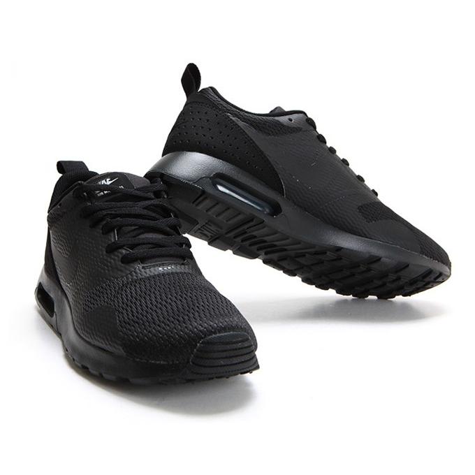 NIKE（ナイキ） 男女 AIR MAX TAVAS エア マックス タバス 705149-016