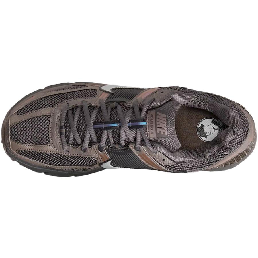 ズームボメロ5 NIKE HF5493-201 新品未使用 24.0 楽天市場】ナイキ NIKE ZOOM VOMERO 5ズーム ボメロ 5 25-02-S