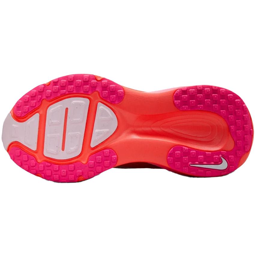 NIKE（ナイキ） 女性 レディース シューズ W VOMERO 18 ウィメンズ
