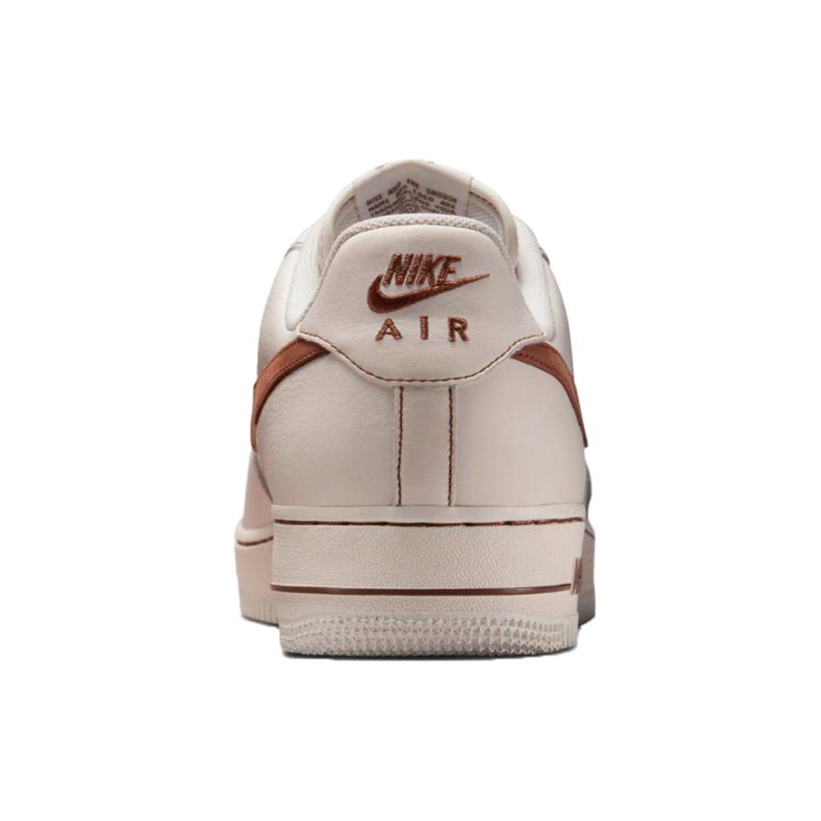NIKE 男性 ナイキ メンズ シューズ AIR FORCE 1 '07 LV8 エア