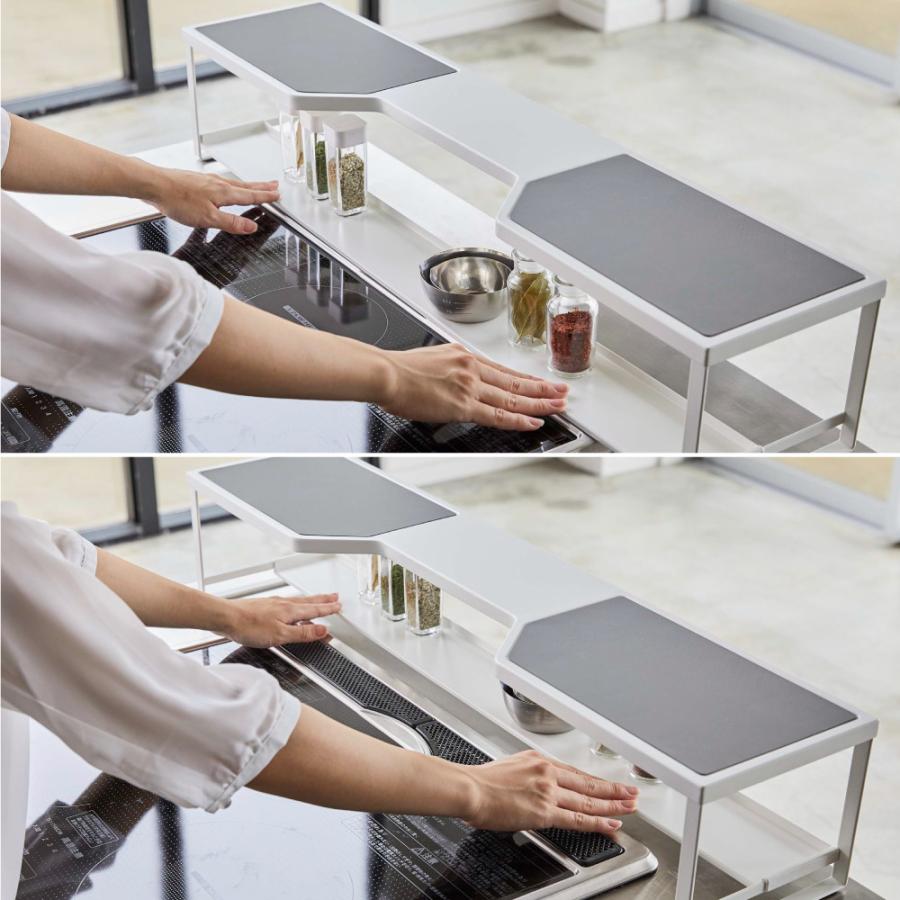 コンロ奥ラック　プレート　排気口カバー付き　75cmコンロ用　ホワイト 山崎実業 おしゃれ シンプル 高見え 便利 キッチン 油はね 防止 アタッチメント 拡張 | 山崎実業 | 03