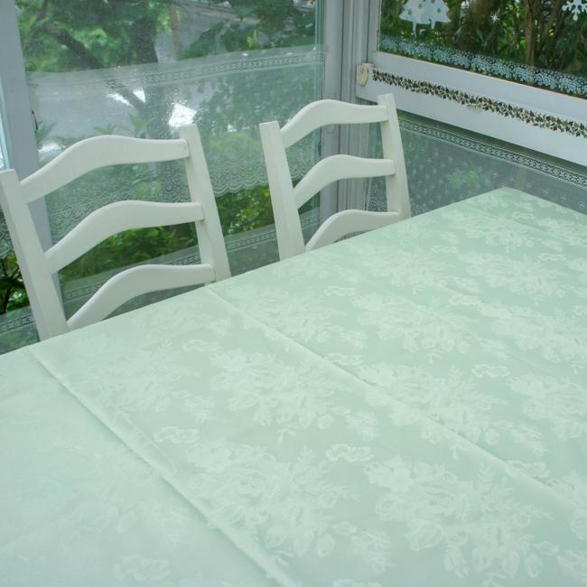 テーブルクロス 135×180cm 撥水 ローズジャガード織り ベージュ