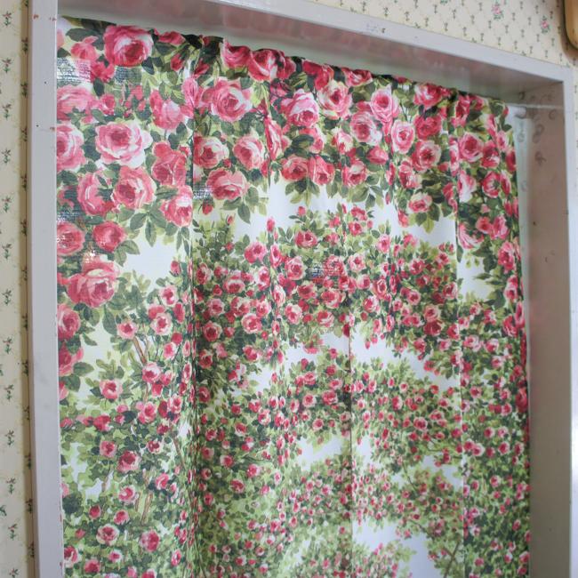 ❣️ブレッドケースロールアップ式❣️ヴィンテージバラ柄収納