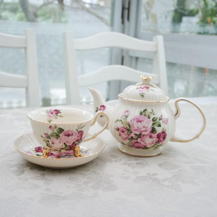 ティーカップ ソーサー おしゃれ 三ツ足 薔薇 ピンク アニバーサリーローズ E 857 1 薔薇とレースと天使のお店 通販 Yahoo ショッピング