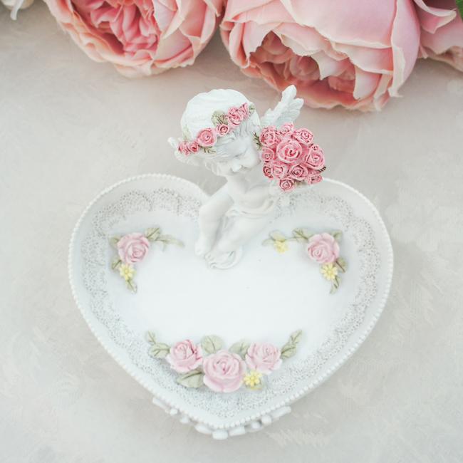 ロココ花柄レースのアクセサリートレイと ロココなレース装飾の