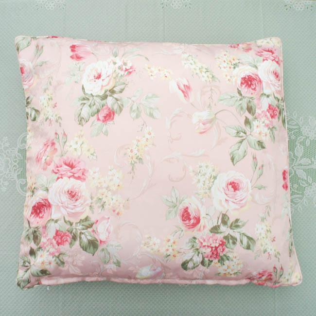 ローズ座布団カバー 55×59cm 1枚 ピンク イエロー 薔薇 薔薇とレースと