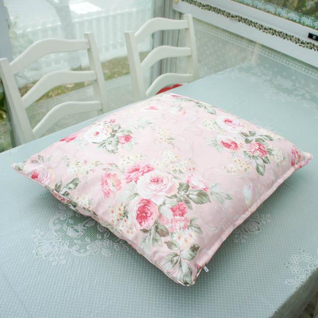ローズ座布団カバー 55×59cm 1枚 ピンク イエロー 薔薇 薔薇とレースと