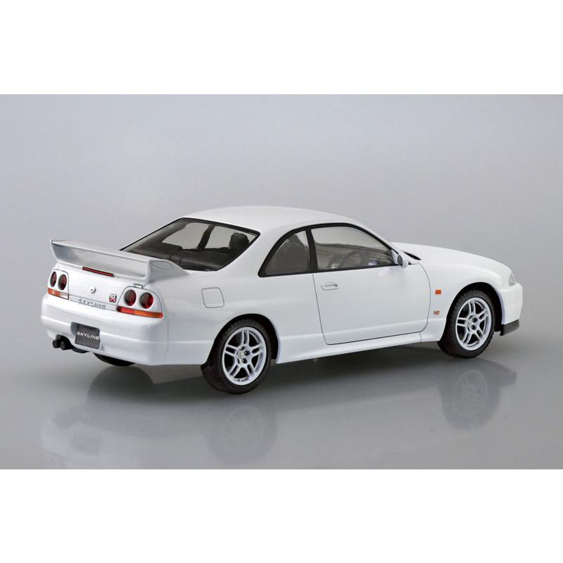 青島文化教材社 1/32 ニッサン R33 スカイラインGT-R(ホワイト