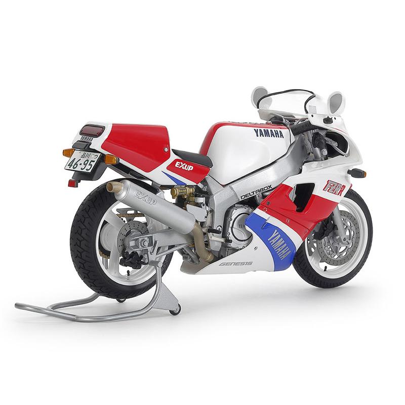 タミヤ（TAMIYA） 1/12 ヤマハ FZR750R (OW01) 1/12 バイク プラモデル