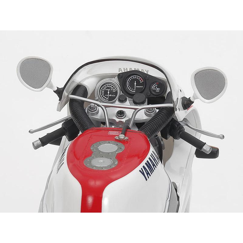 タミヤ（TAMIYA） 1/12 ヤマハ FZR750R (OW01) 1/12 バイク プラモデル