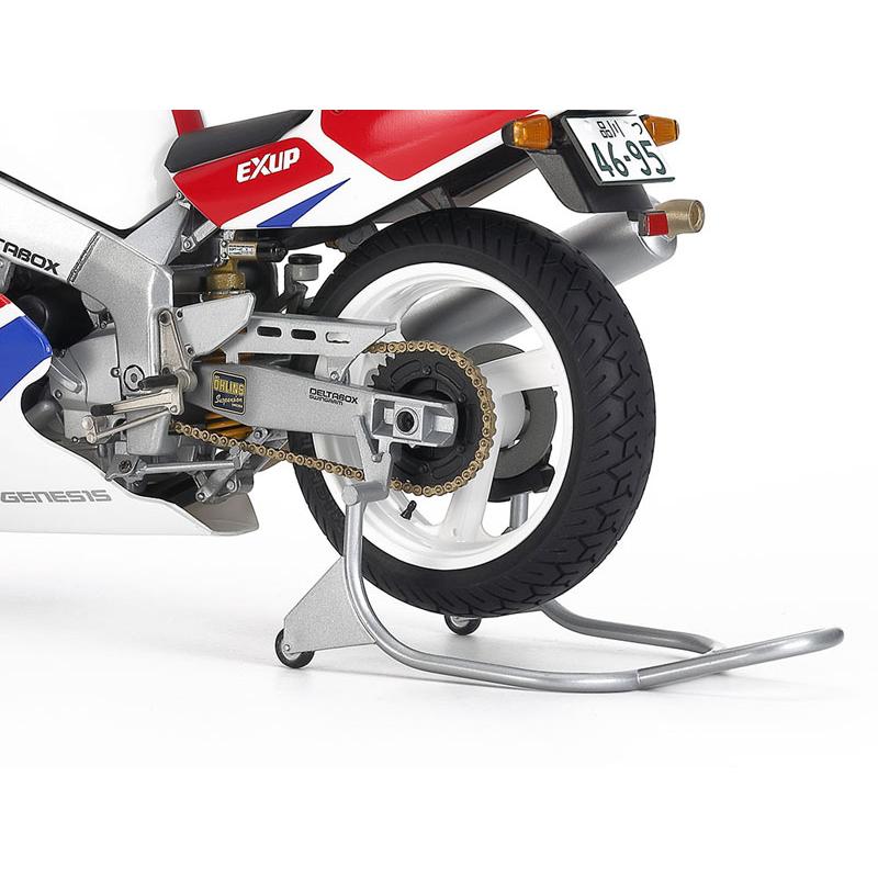 タミヤ（TAMIYA） 1/12 ヤマハ FZR750R (OW01) 1/12 バイク プラモデル