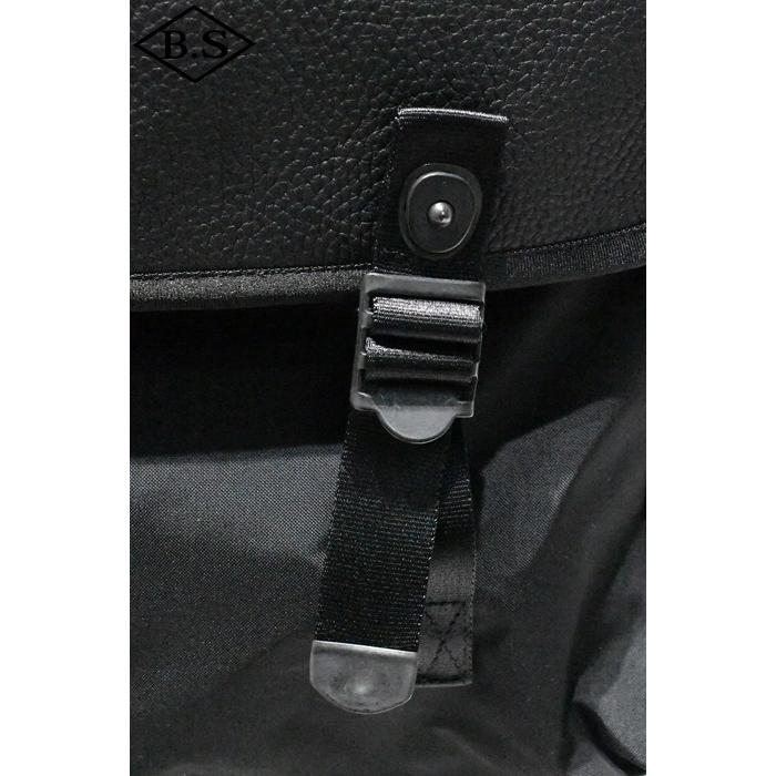 アトラクションズ Attractions メッセンジャーバッグ A20037 Black Messengerの画像