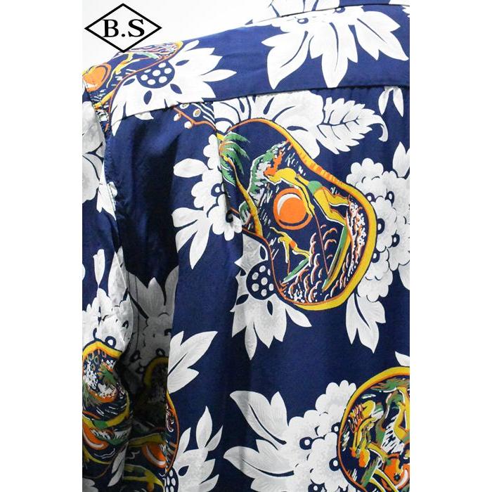 【美品】洋書　THE HAWAIIAN SHIRT   アロハシャツ　サンサーフ SUN SURF サンサーフ 長袖アロハシャツ SS29603 RAYON HAWAIIAN SHIRT