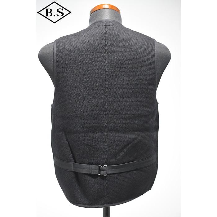 COMFY OUTDOOR GARMENT ロストヒルズ ベスト 524 LOW NECK VEST