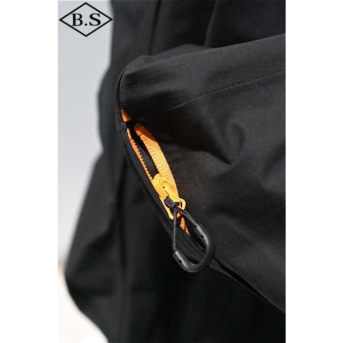 シーエムエフ アウトドアガーメント CMF OUTDOOR GARMENT アウター CMF2501-J05C GUIDE SHELL COEXIST BLACKの画像