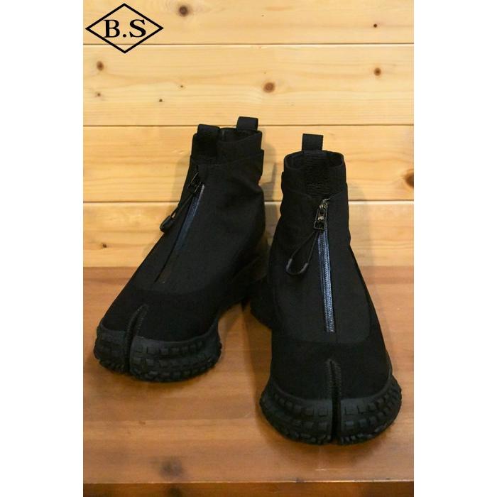 COMFY OUTDOOR GARMENT シーエムエフアウトドアガーメント スニーカー CMF2302-AC35 ブラック US8 COMFY OUTDOOR GARMENT 【Sale 20％ off】シーエムエフ アウトドア