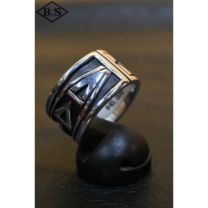 インディアンジュエリー INDIAN JEWELRY 小物 リング F22-308 ナバホ族 KARY BRGAY キャリー ビゲイ 19.5号の画像