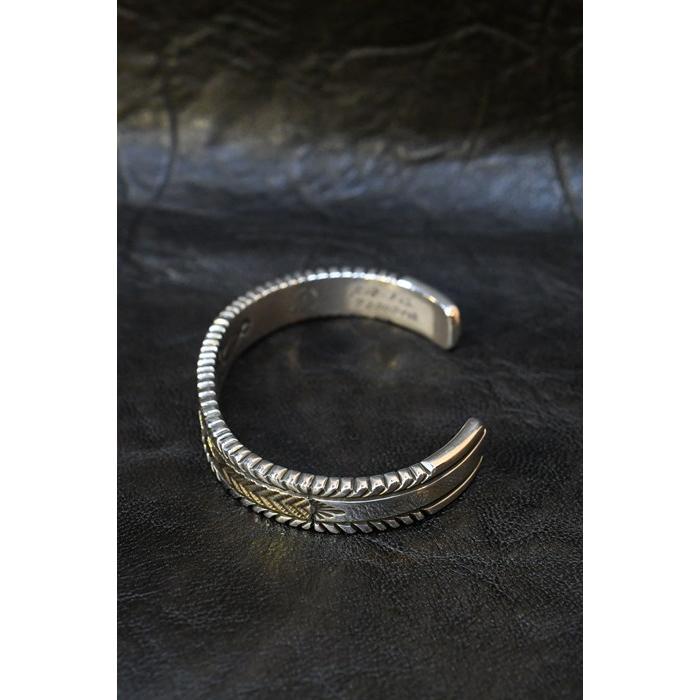 ブルースモーガン　ナバホインディアンジュエリーバングル □インディアンジュエリー（ナバホ族）BRUCE MORGANE：ブルース