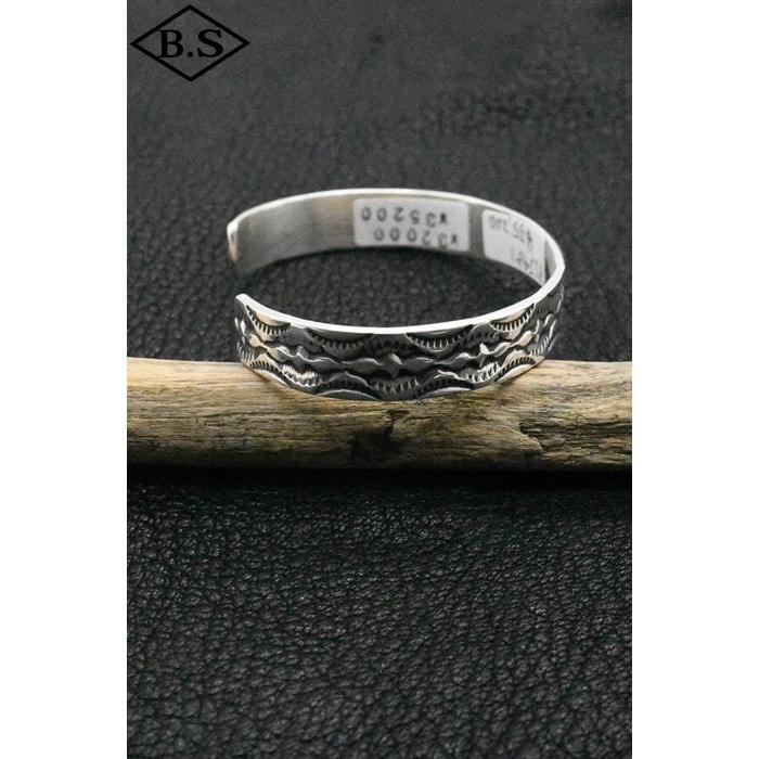 インディアンジュエリー INDIAN JEWELRY 小物 バングル ナバホ族 Henry Mariano ヘンリーマリアーノの画像